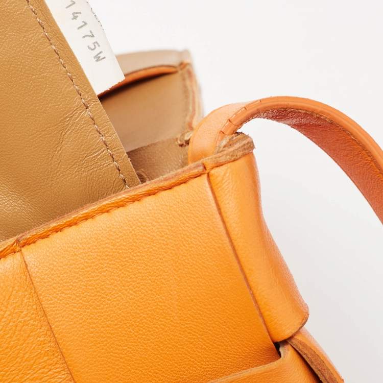 Pre Owned Bottega Veneta Orange Intreccio Leather Cassette Shoulder Bag