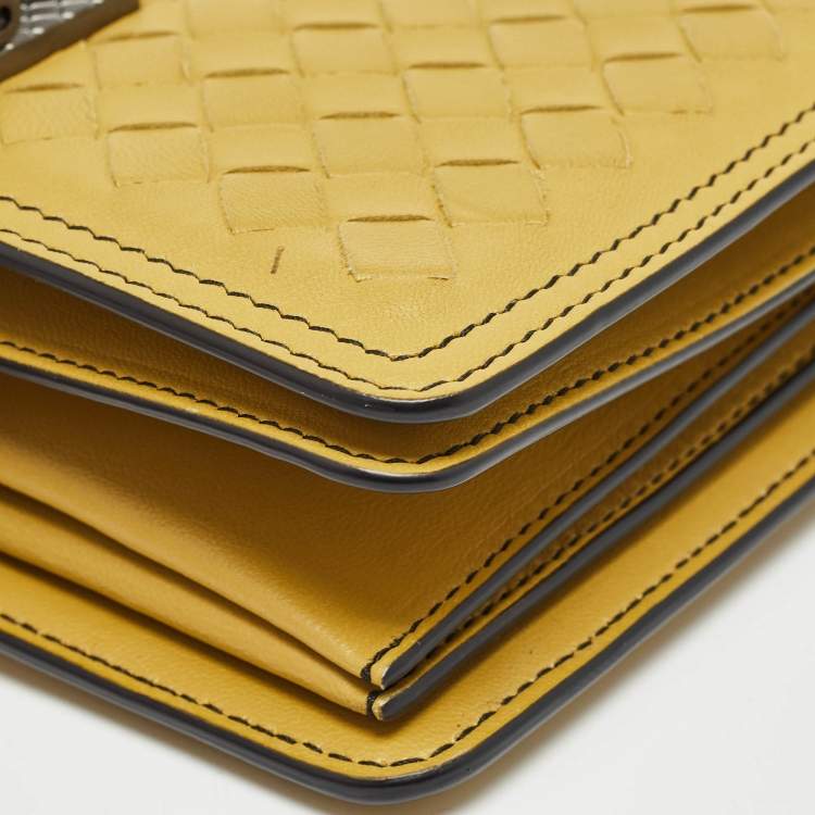 Pre Owned Bottega Veneta Light Yellow Intrecciato Leather Mini Runway Shoulder Bag