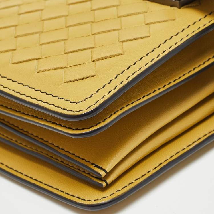 Pre Owned Bottega Veneta Light Yellow Intrecciato Leather Mini Runway Shoulder Bag