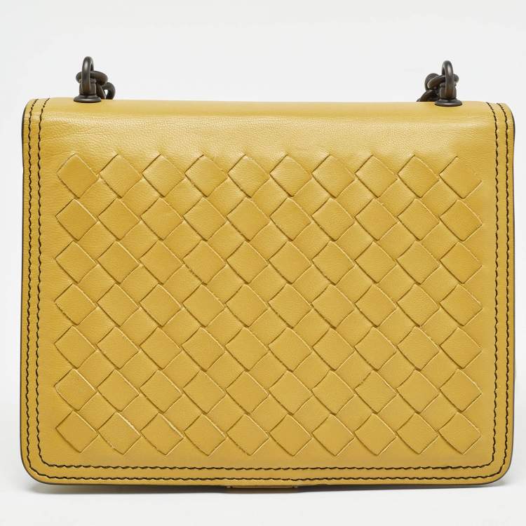 Pre Owned Bottega Veneta Light Yellow Intrecciato Leather Mini Runway Shoulder Bag