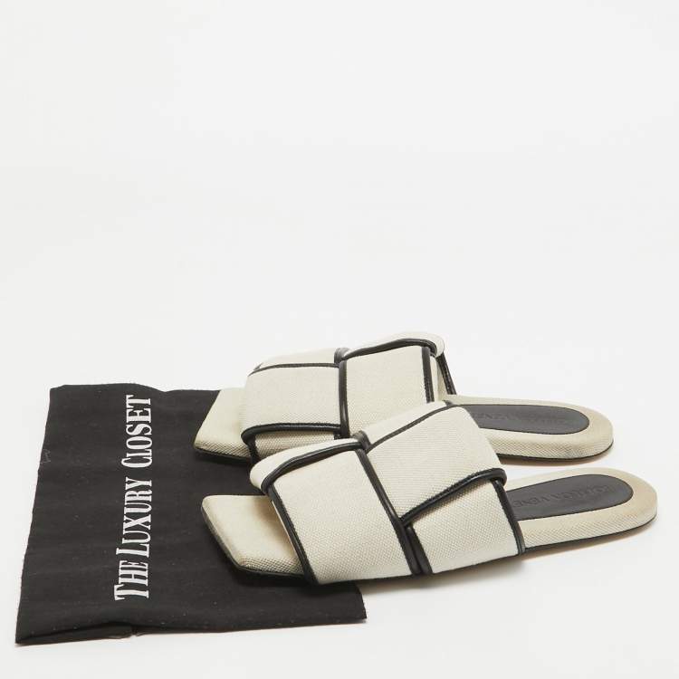 مملوكة مسبقًا Bottega Veneta Beige/Black Canvas and Leather Lido Flat Slides Size 38