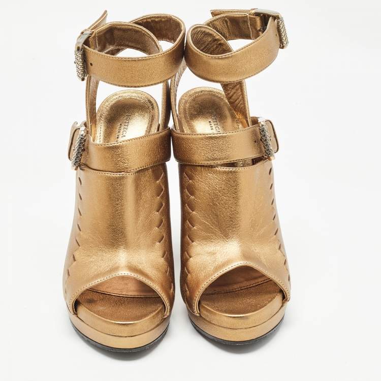Pre Owned Bottega Veneta Metallic Leather Buckle Detail Platform Ankle Strap Sandals Size 38