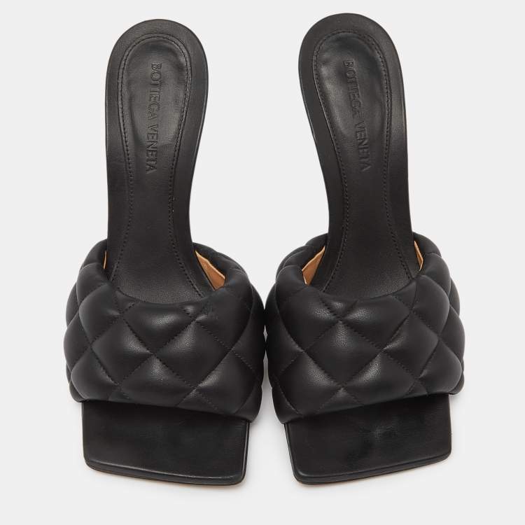 Pre Owned Bottega Veneta Black Quilted Leather Open Toe Slide Sandals Size 36.5