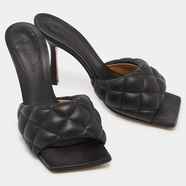 Pre Owned Bottega Veneta Black Quilted Leather Open Toe Slide Sandals Size 36.5