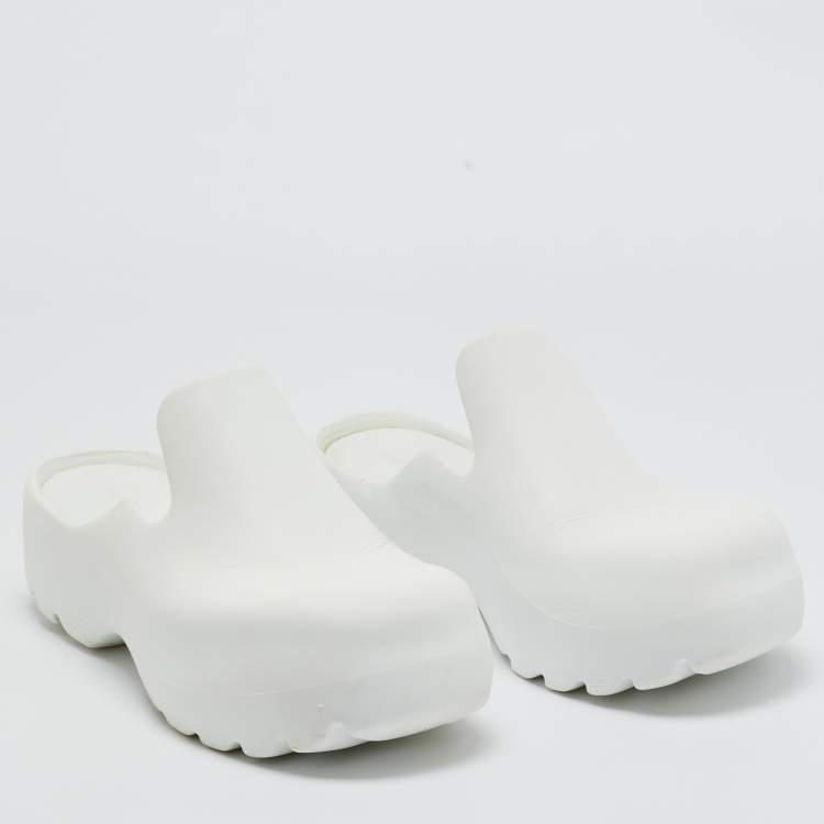 Pre Owned Bottega Veneta White Rubber Mule Sandals Size 43 