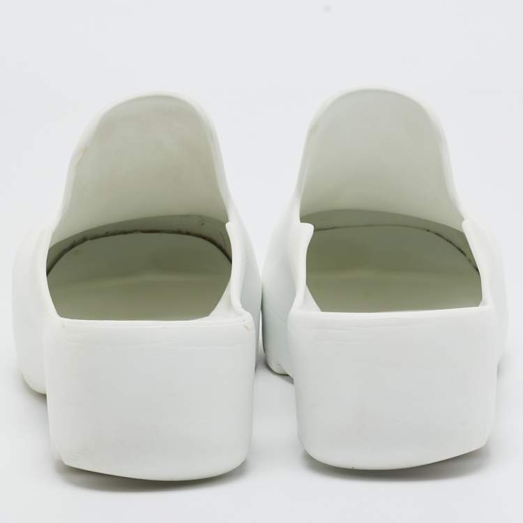 Pre Owned Bottega Veneta White Rubber Mule Sandals Size 43 