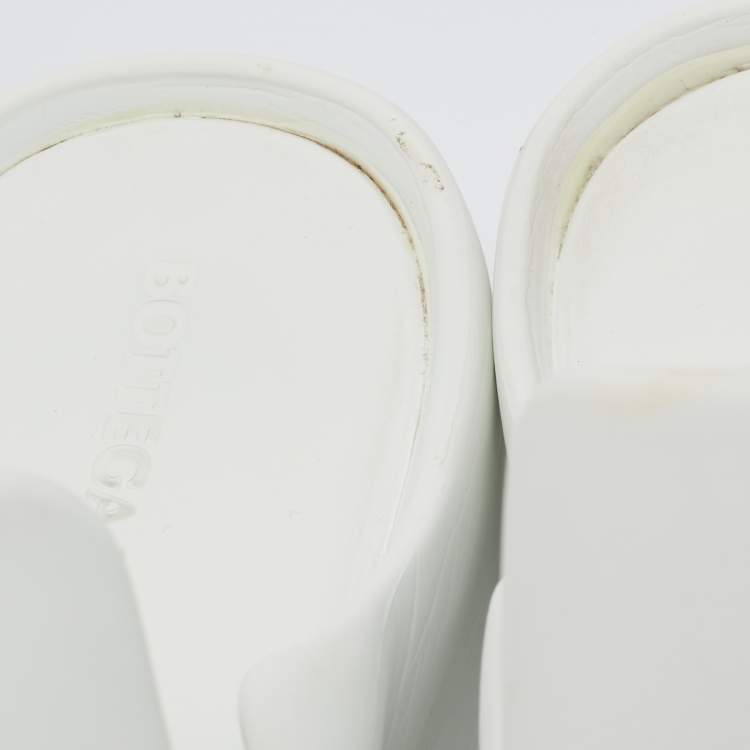 Pre Owned Bottega Veneta White Rubber Mule Sandals Size 43 