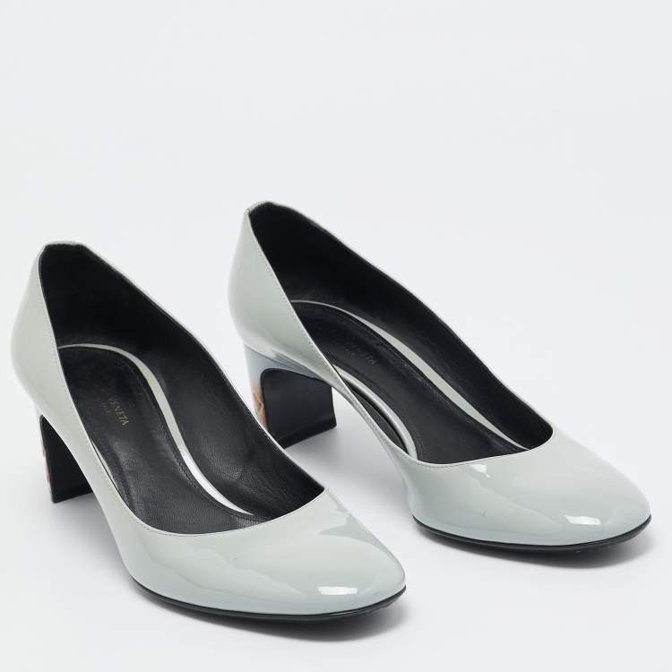 Pre Owned Bottega Veneta Grey Patent Round Toe Pumps Size 37.5