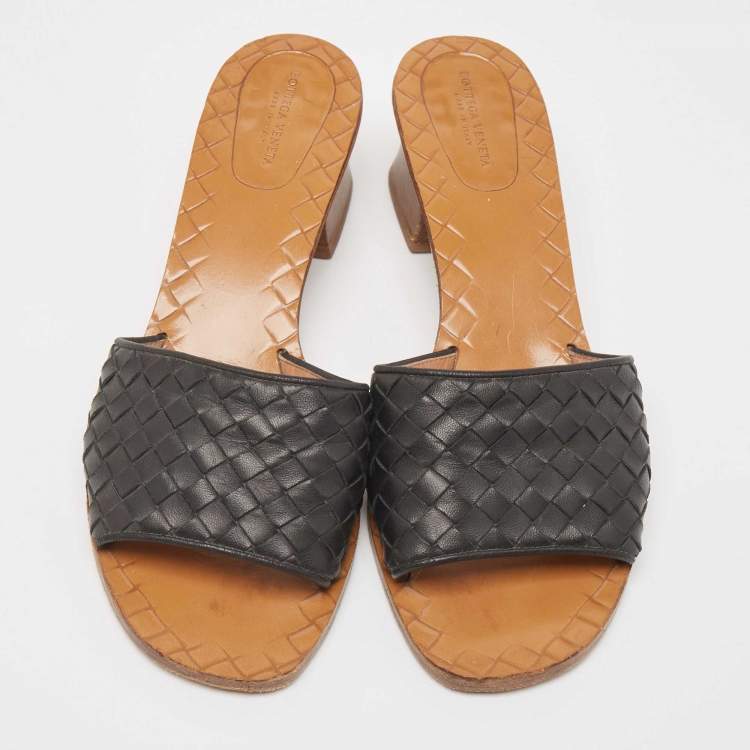 Pre Owned Bottega Veneta Black Intrecciato Leather Ravello Slide Sandals Size 40.5