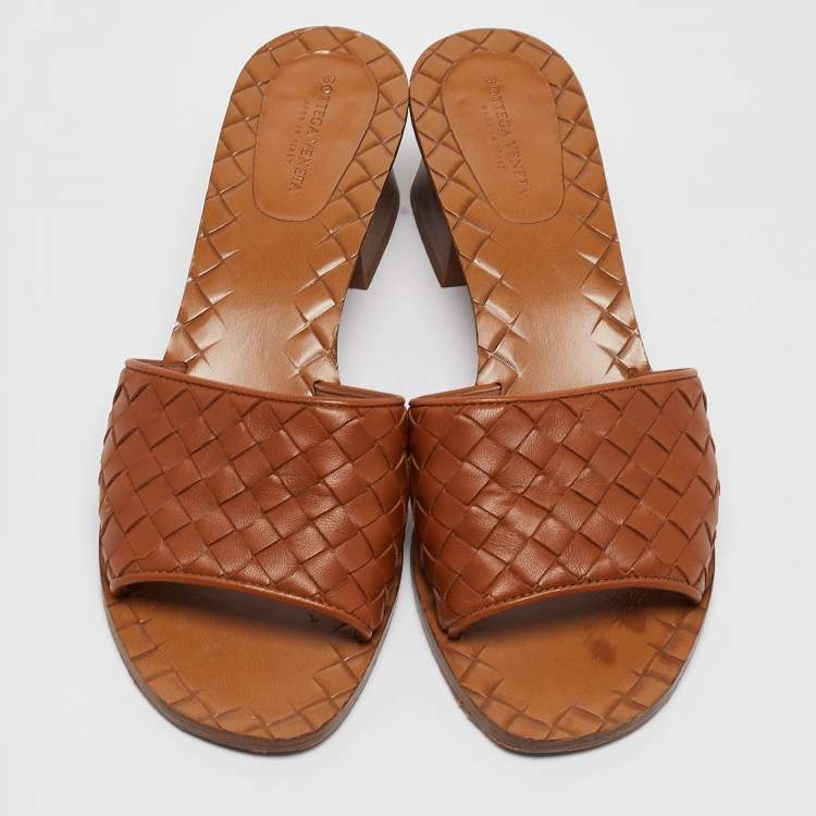 Pre Owned Bottega Veneta Brown Intrecciato Leather Slide Sandals Size 37