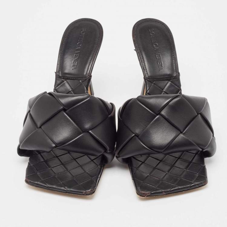 مملوكة مسبقًا Bottega Veneta Black Woven Leather Lido Slide Sandals Size 36