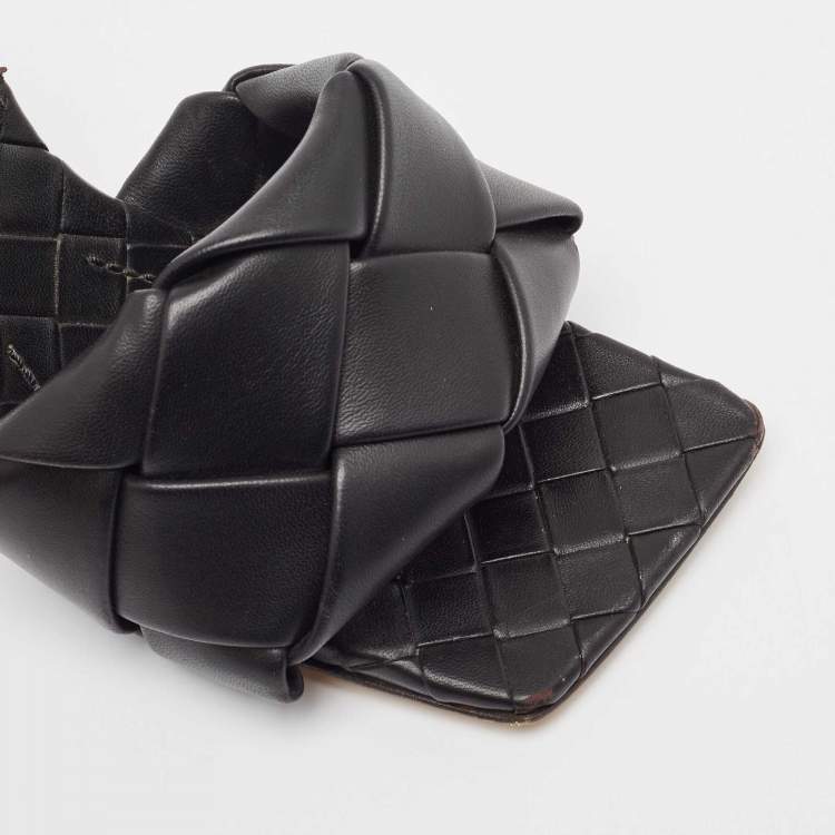 مملوكة مسبقًا Bottega Veneta Black Woven Leather Lido Slide Sandals Size 36
