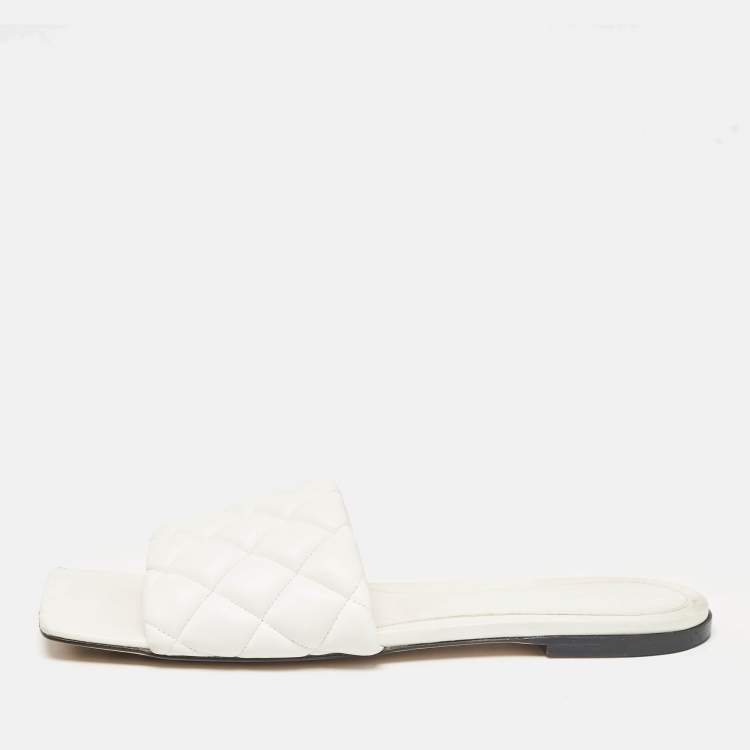 Pre Owned Bottega Veneta White Padded Leather Flat Slides Size 40