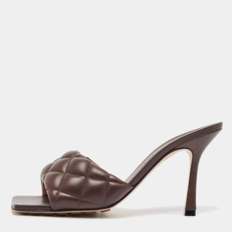 Pre Owned Bottega Veneta Brown Padded Leather Slide Sandals Size 38.5