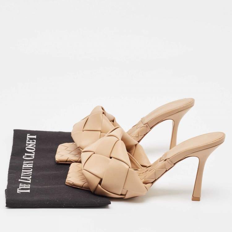 Pre Owned Bottega Veneta Beige Woven Leather Lido Slide Sandals Size 38