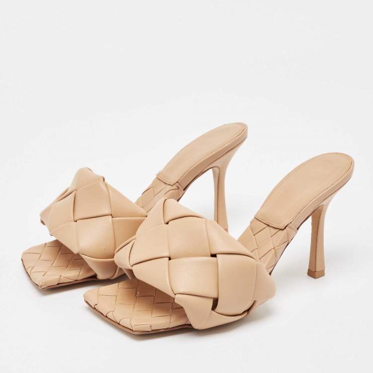 Pre Owned Bottega Veneta Beige Woven Leather Lido Slide Sandals Size 38