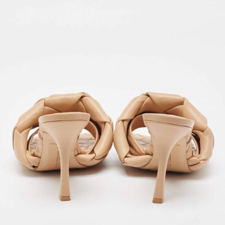 Pre Owned Bottega Veneta Beige Woven Leather Lido Slide Sandals Size 38