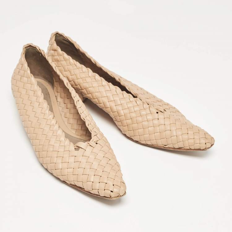مملوكة مسبقًا Bottega Veneta Beige Intrecciato Leather Flats Size 40