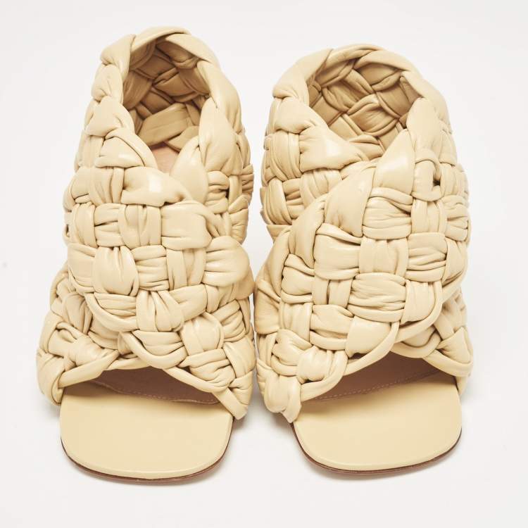 Pre Owned Bottega Veneta Beige Woven Leather Intrecciato Ankle Strap Sandals Size 37.5