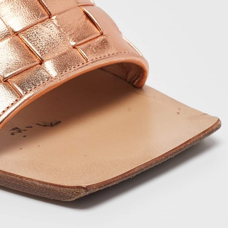 Pre Owned Bottega Veneta Metallic Gold Woven Leather Slide Sandals Size 36.5