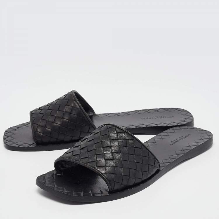 Pre Owned Bottega Veneta Black Leather Flats 39