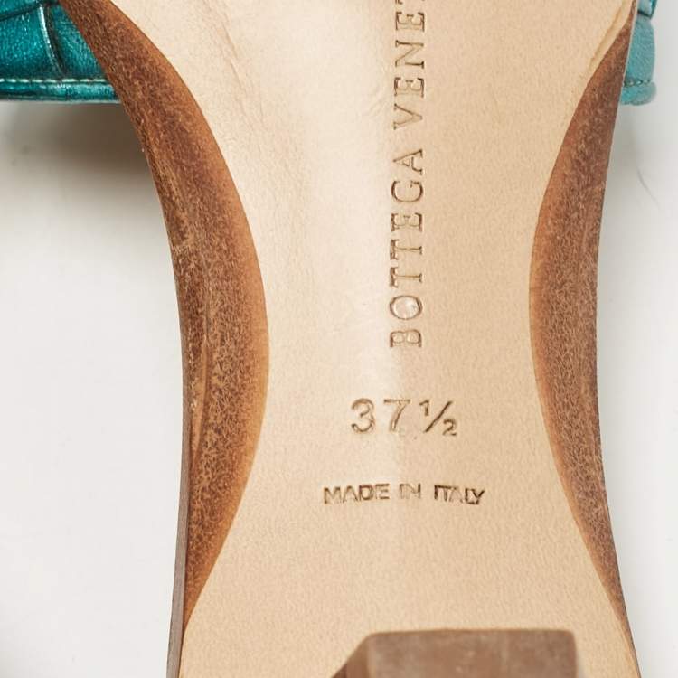 مملوكة مسبقًا Bottega Veneta Green Metallic Woven Leather Slide Sandals Size 37.5