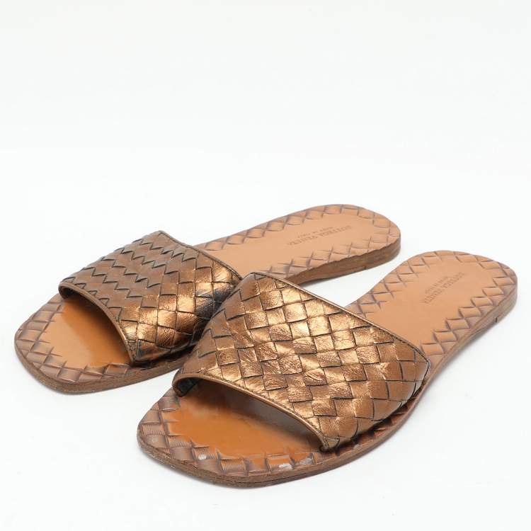 Pre Owned Bottega Veneta Gold Intrecciato Leather Flat Slides Size 37