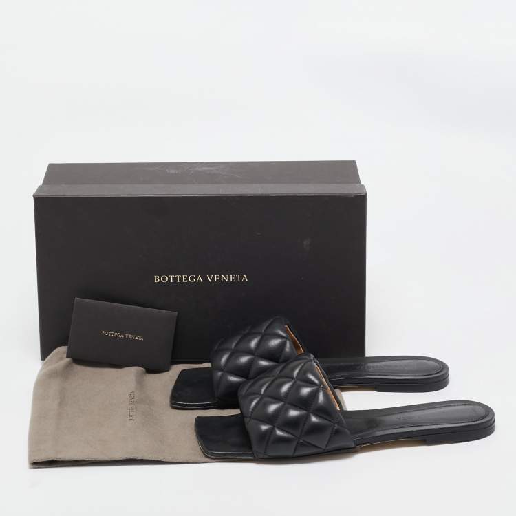 Pre Owned Bottega Veneta Black Leather Lido Flat Slides Size 39