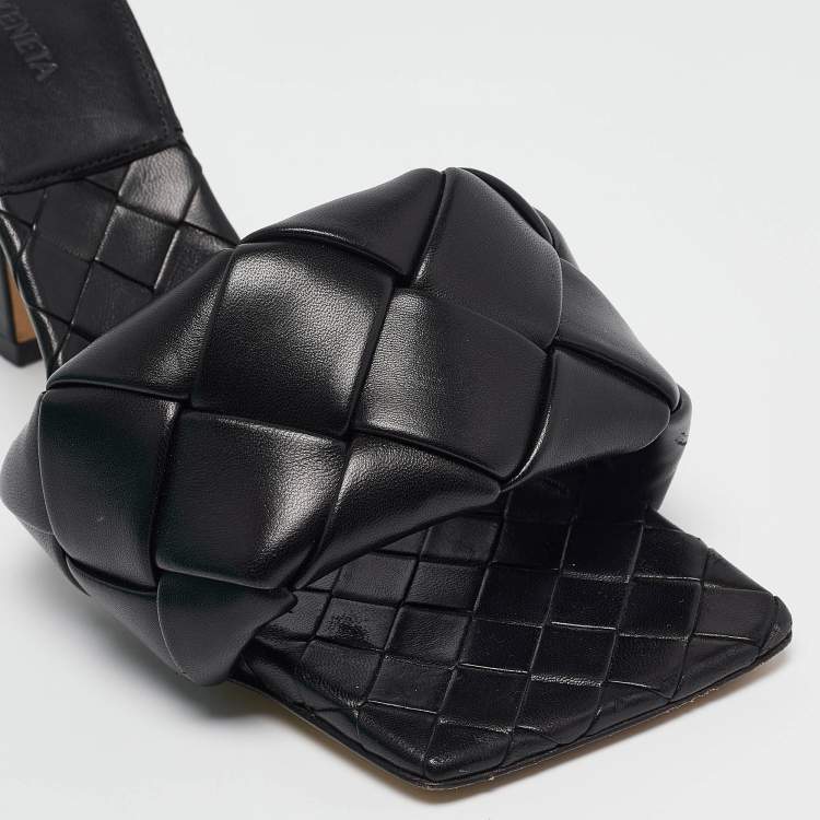 مملوكة مسبقًا Bottega Veneta Black intrecciato Leather Lido Slide Sandals Size 40