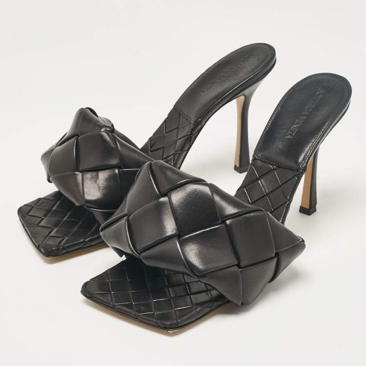Pre Owned Bottega Veneta Black Woven Leather Lido Slide Sandals Size 42