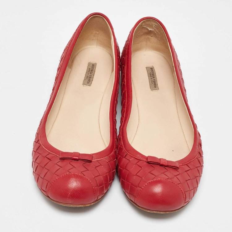 Pre Owned Bottega Veneta Red Intrecciato Leather Ballet Flats Size 38