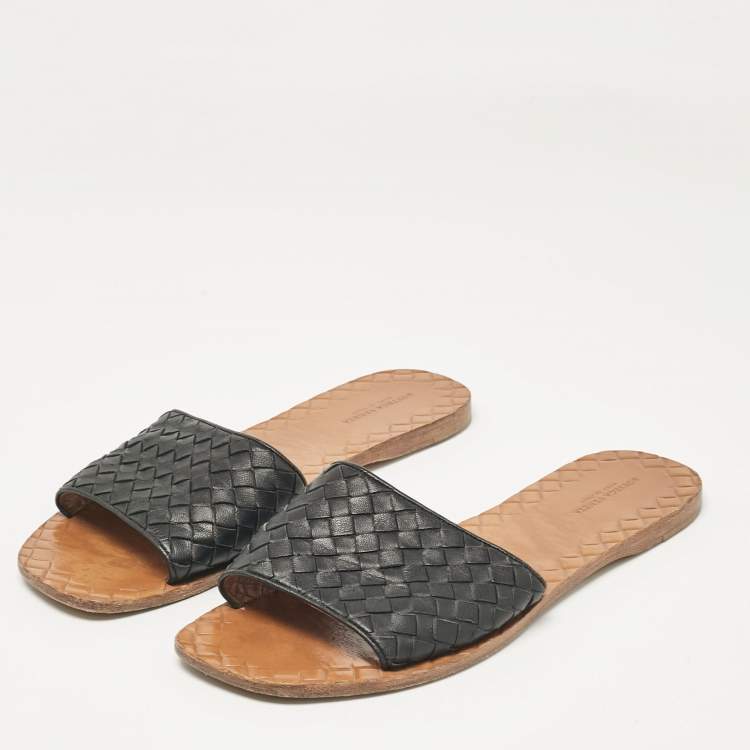 Pre Owned Bottega Veneta Black Intrecciato Leather Flat Slides Size 40