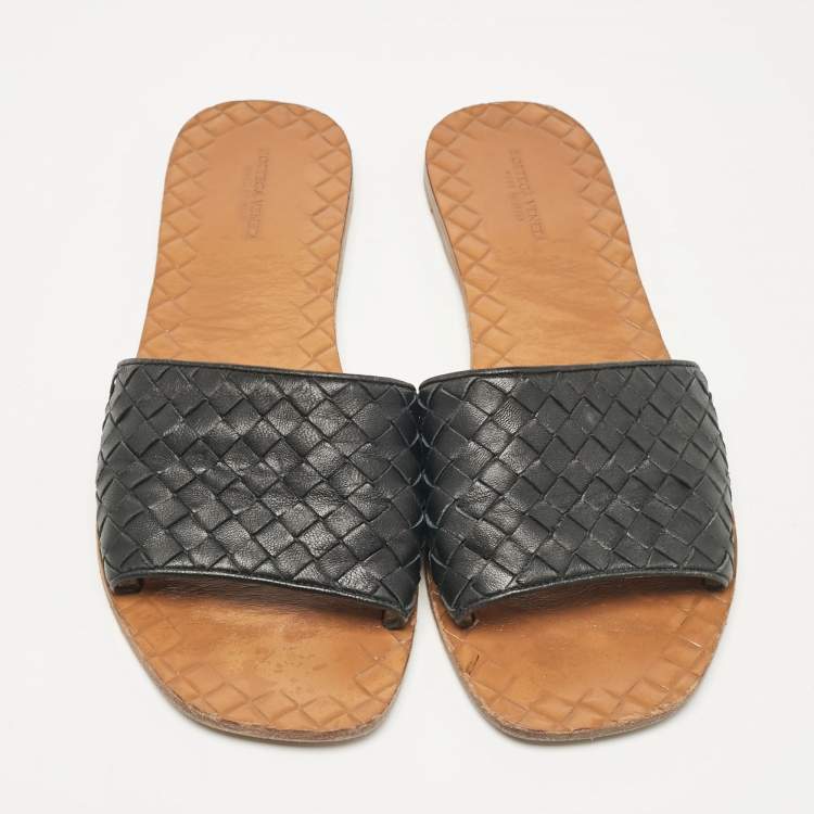 Pre Owned Bottega Veneta Black Intrecciato Leather Flat Slides Size 40