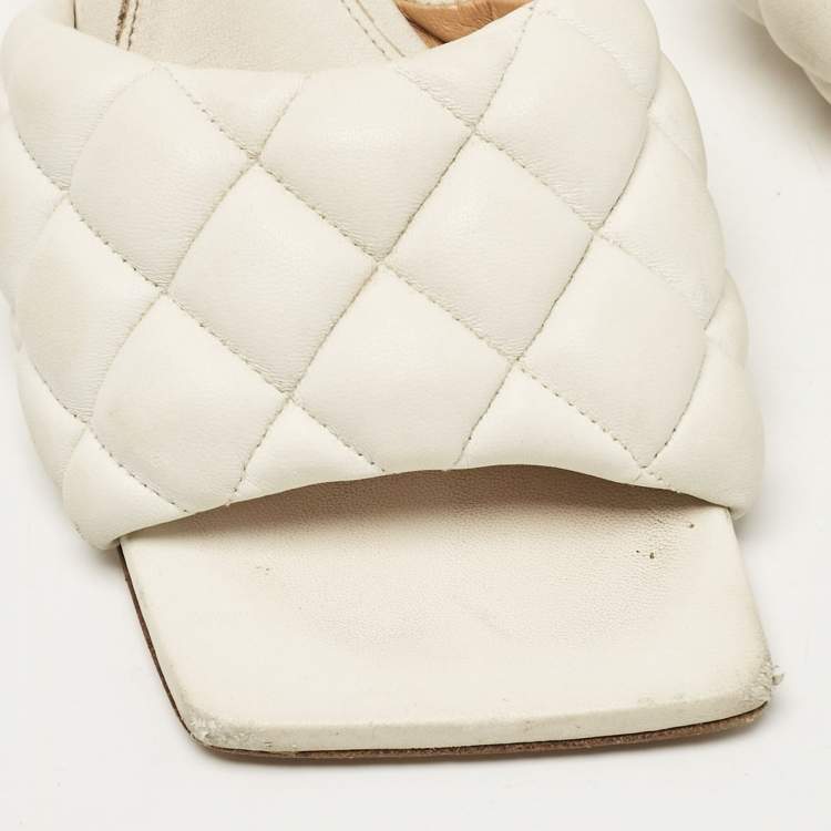 Pre Owned Bottega Veneta Cream Leather Lido Slide Sandals Size 37
