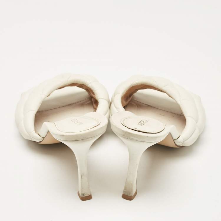 Pre Owned Bottega Veneta Cream Leather Lido Slide Sandals Size 37