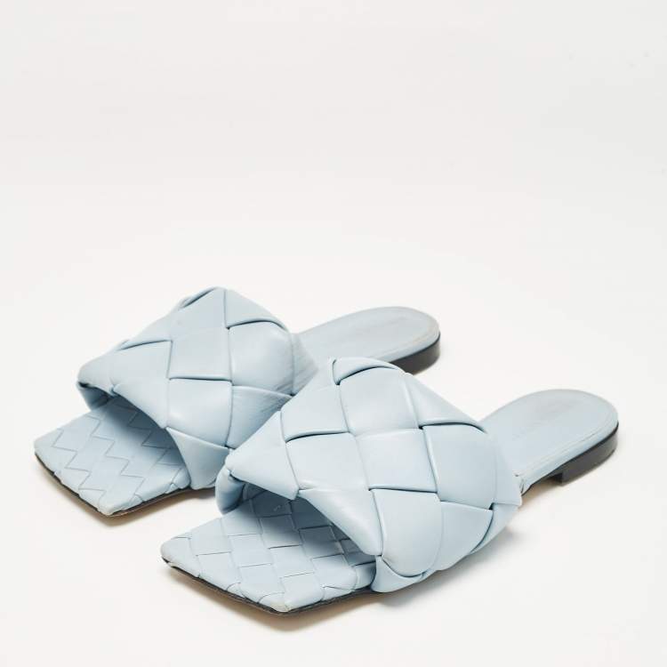 Pre Owned Bottega Veneta Blue Leather Lido Flat Sandals Size 37