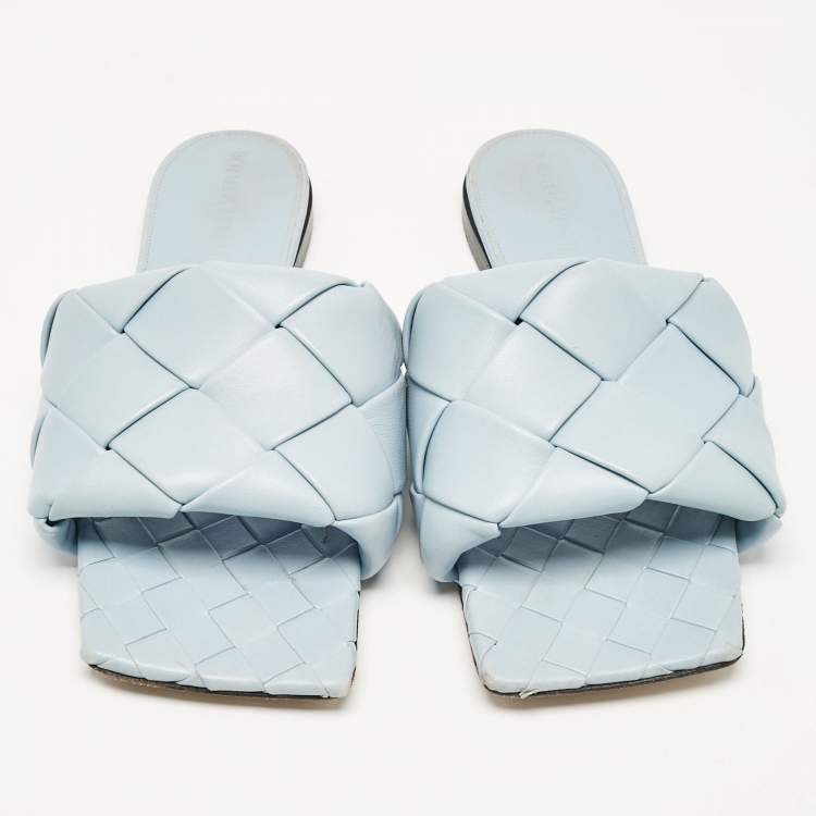 Pre Owned Bottega Veneta Blue Leather Lido Flat Sandals Size 37