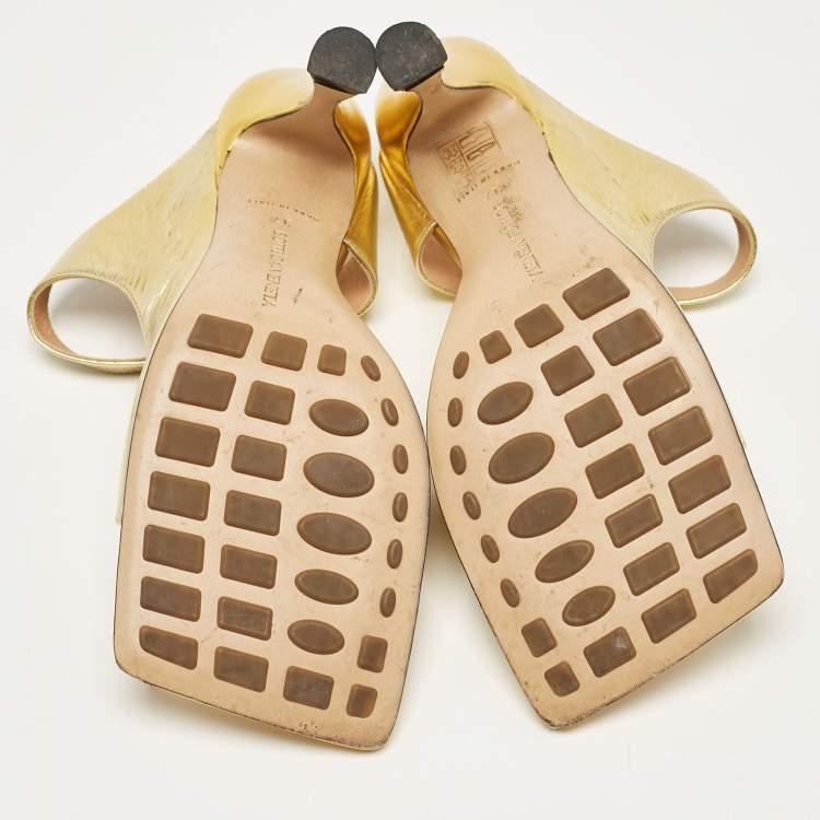 Pre Owned Bottega Veneta Gold Leather Square Toe Slide Sandals Size 37