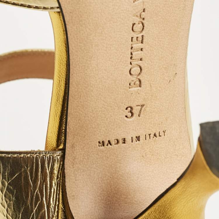Pre Owned Bottega Veneta Gold Leather Square Toe Slide Sandals Size 37