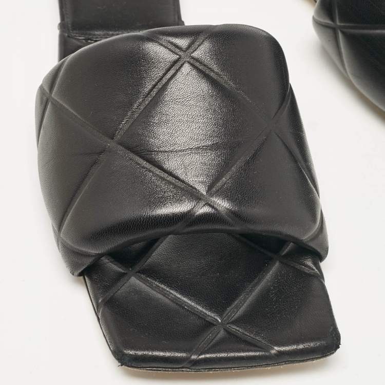 Pre Owned Bottega Veneta Black Quilted Leather Flat Slides Size 42