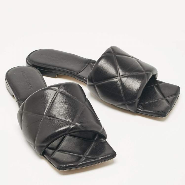 Pre Owned Bottega Veneta Black Quilted Leather Flat Slides Size 42