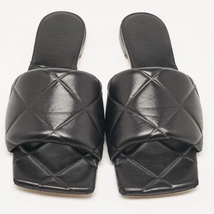 Pre Owned Bottega Veneta Black Quilted Leather Flat Slides Size 42
