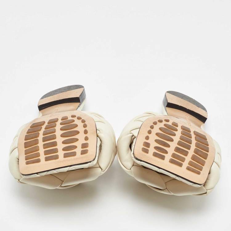 Pre Owned Bottega Veneta White Intrecciato Leather Lido Flat Slides Size 37
