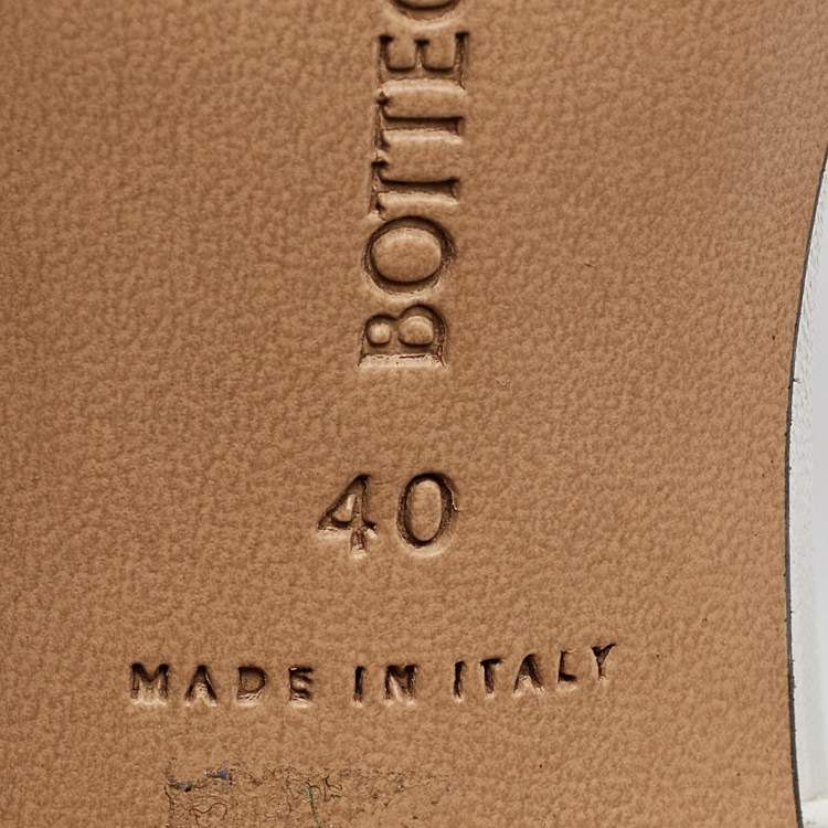 Pre Owned Bottega Veneta White Leather Square Toe Slide Sandals Size 40