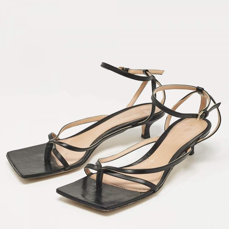 Pre Owned Bottega Veneta Black Leather Strech Ankle Strap Sandals Size 38