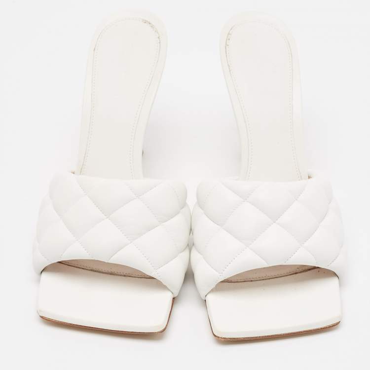 Pre Owned Bottega Veneta White Leather Lido Slide Sandals Size 38.5