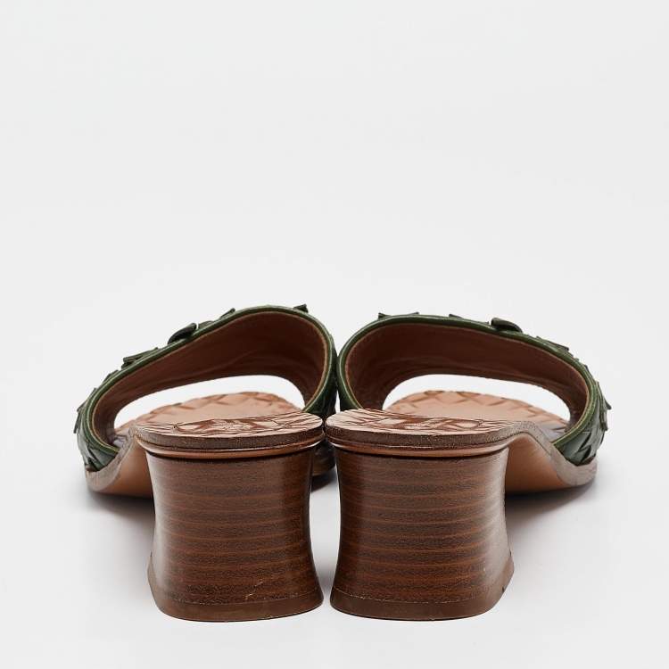 Pre Owned Bottega Veneta Green Intrecciato Leather Butterfly Applique Ravello Sandals Size 38