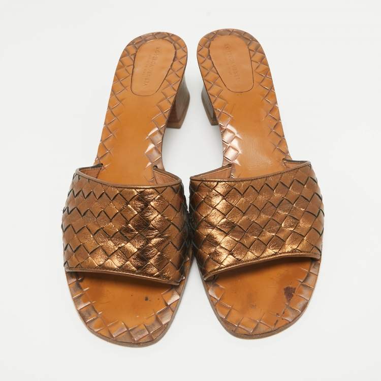 Pre Owned Bottega Veneta Metallic Intrecciato Leather Ravello Slide Sandals Size 40.5