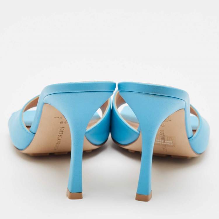 Pre Owned Bottega Veneta Blue Leather Stretch Slide Sandals Size 39