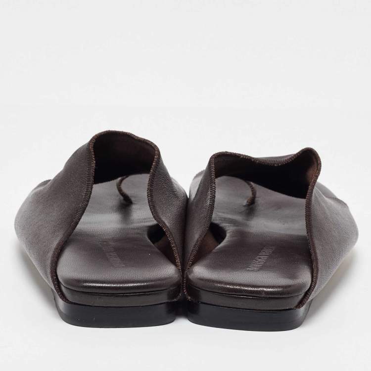 مملوكة مسبقًا Bottega Veneta Dark Brown Leather Flat Mules Size 39.5